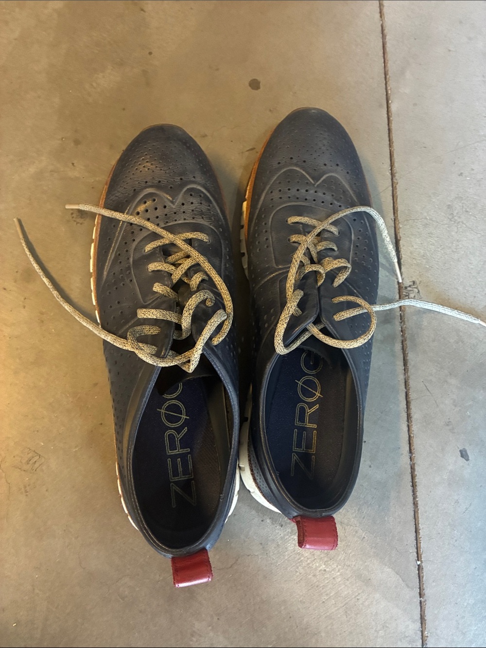 Mens size 11.5 dress shoes